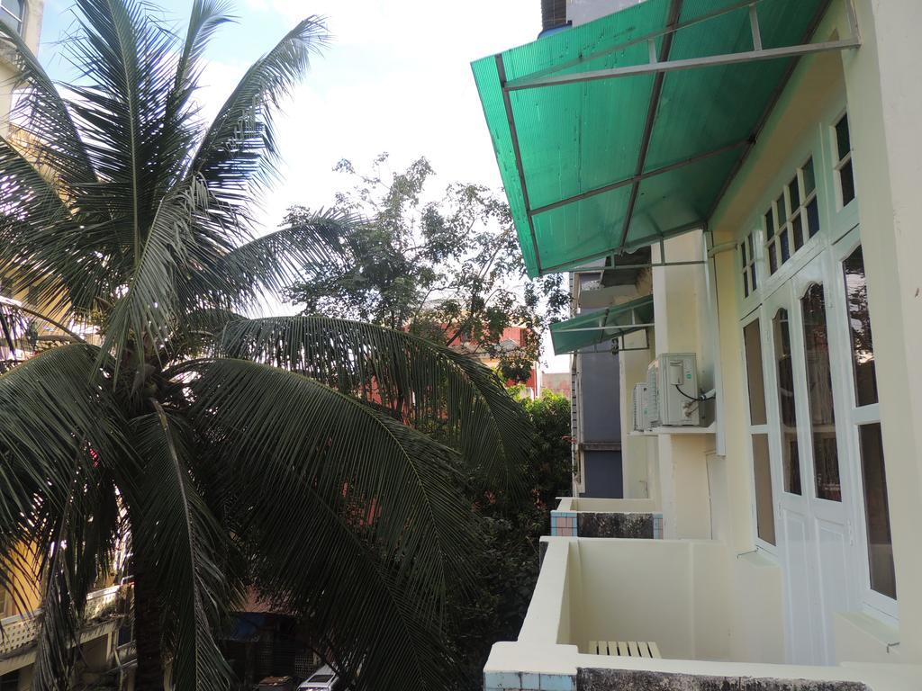 Lotus Bed & Breakfast Yangon Exterior foto